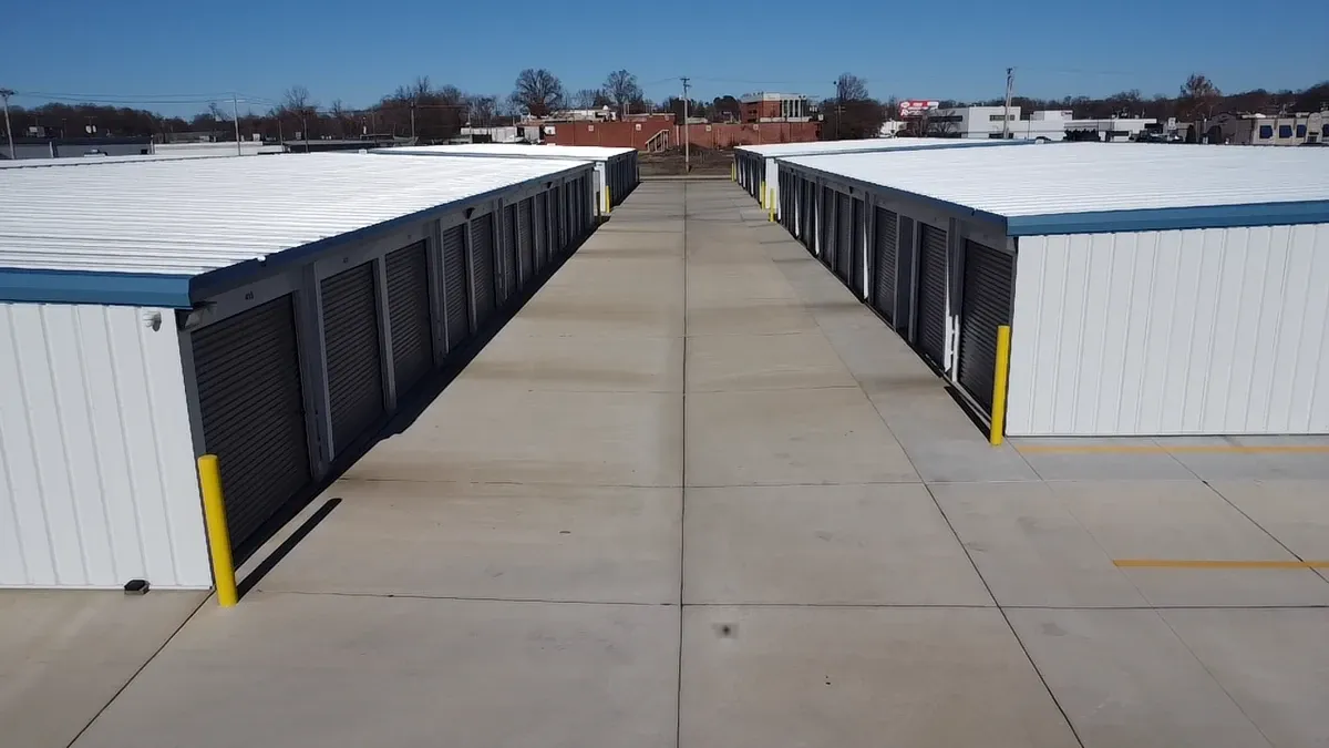 exterior drive up storage units 